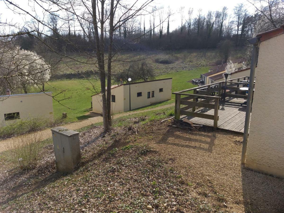 Bungalows Du Lac De Rabais Virton Kültér fotó