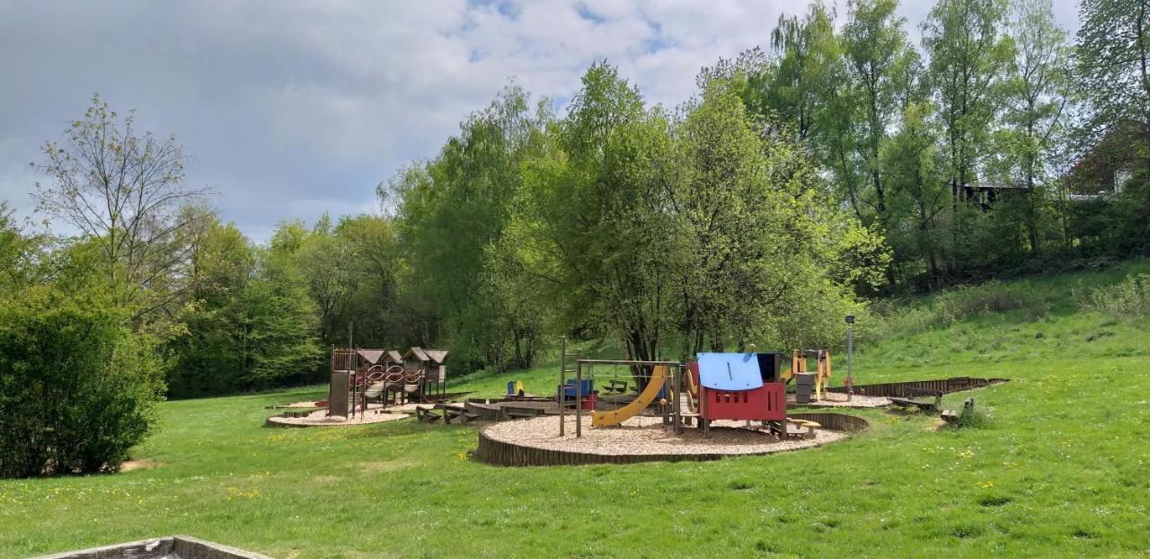 Bungalows Du Lac De Rabais Virton Kültér fotó